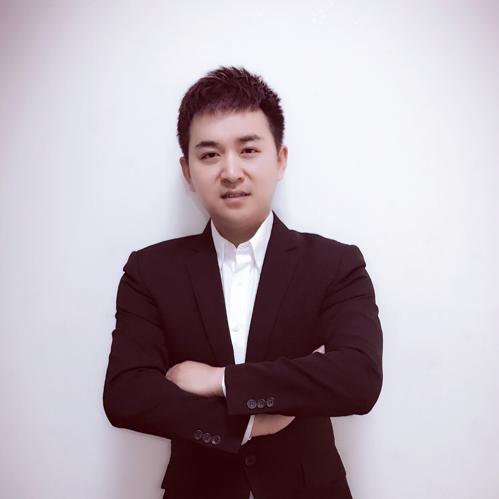 商会会员：杨艺