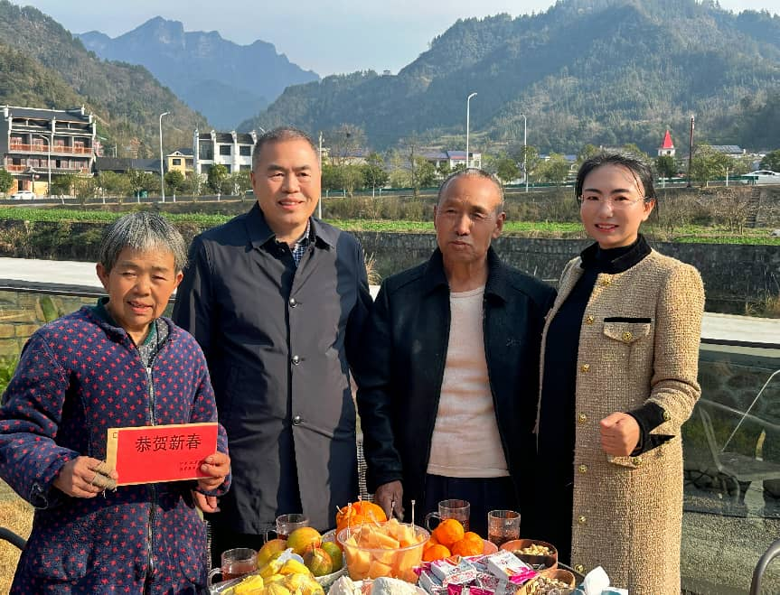 情暖张商 同心筑梦 | 2026年新春张家界市领导走访慰问商会企业家代表