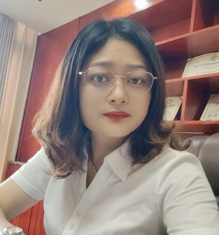 商会会员：曾冰